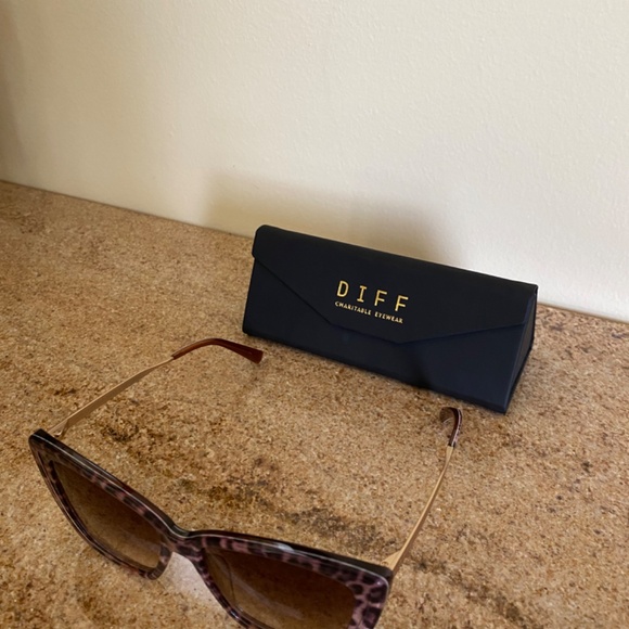 Diff Becky II Sunglasses *New* - Picture 5 of 5
